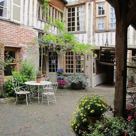 Chambres D'Hotes A L'Ecole Buissonniere Honfleur Exterior photo