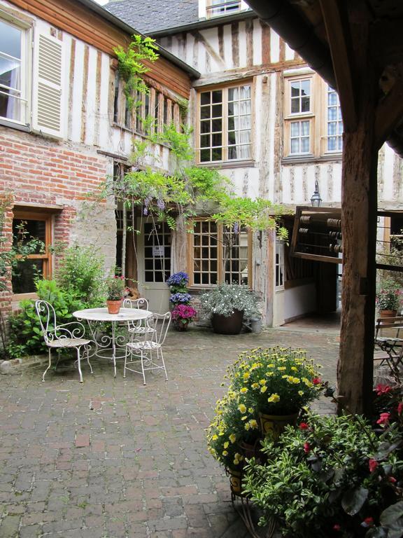 Chambres D'Hotes A L'Ecole Buissonniere Honfleur Exterior photo