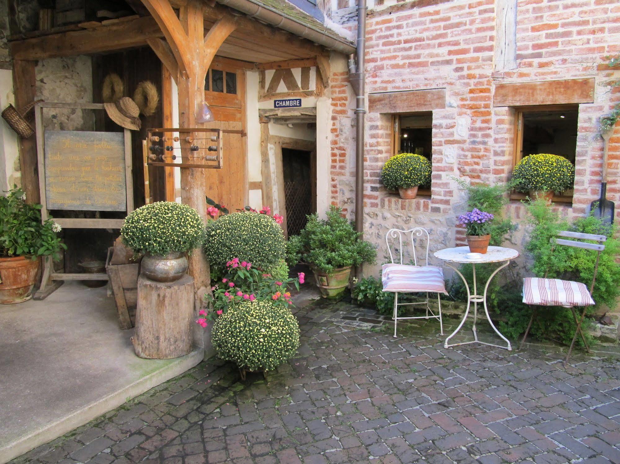 Chambres D'Hotes A L'Ecole Buissonniere Honfleur Exterior photo